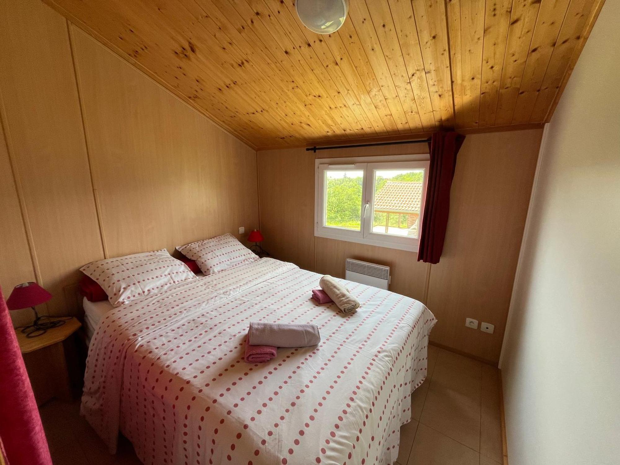 Les Chalets Du Piou Bussieres  エクステリア 写真
