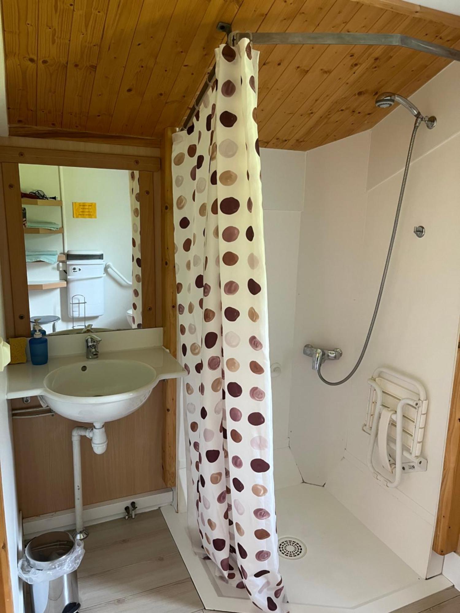 Les Chalets Du Piou Bussieres  エクステリア 写真